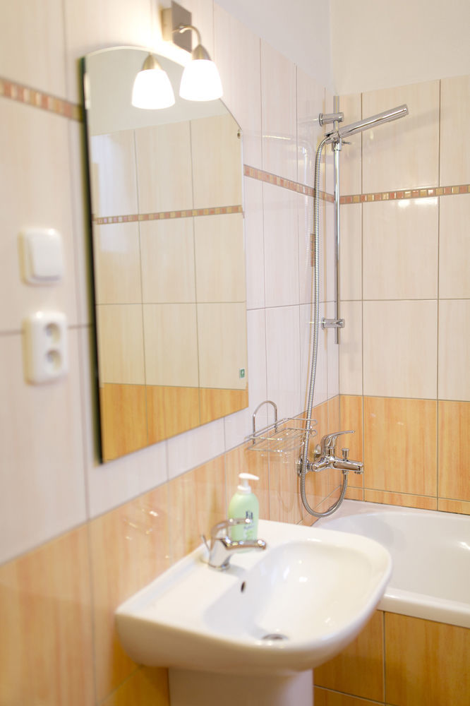 Hotel Bila Ruze Strakonice Zewnętrze zdjęcie