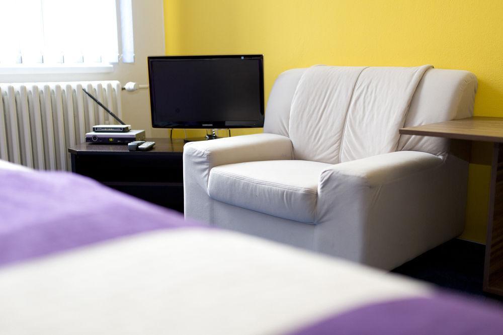 Hotel Bila Ruze Strakonice Zewnętrze zdjęcie